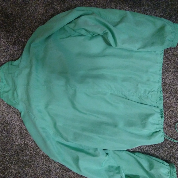 Green windbreaker - Picture 4 of 4